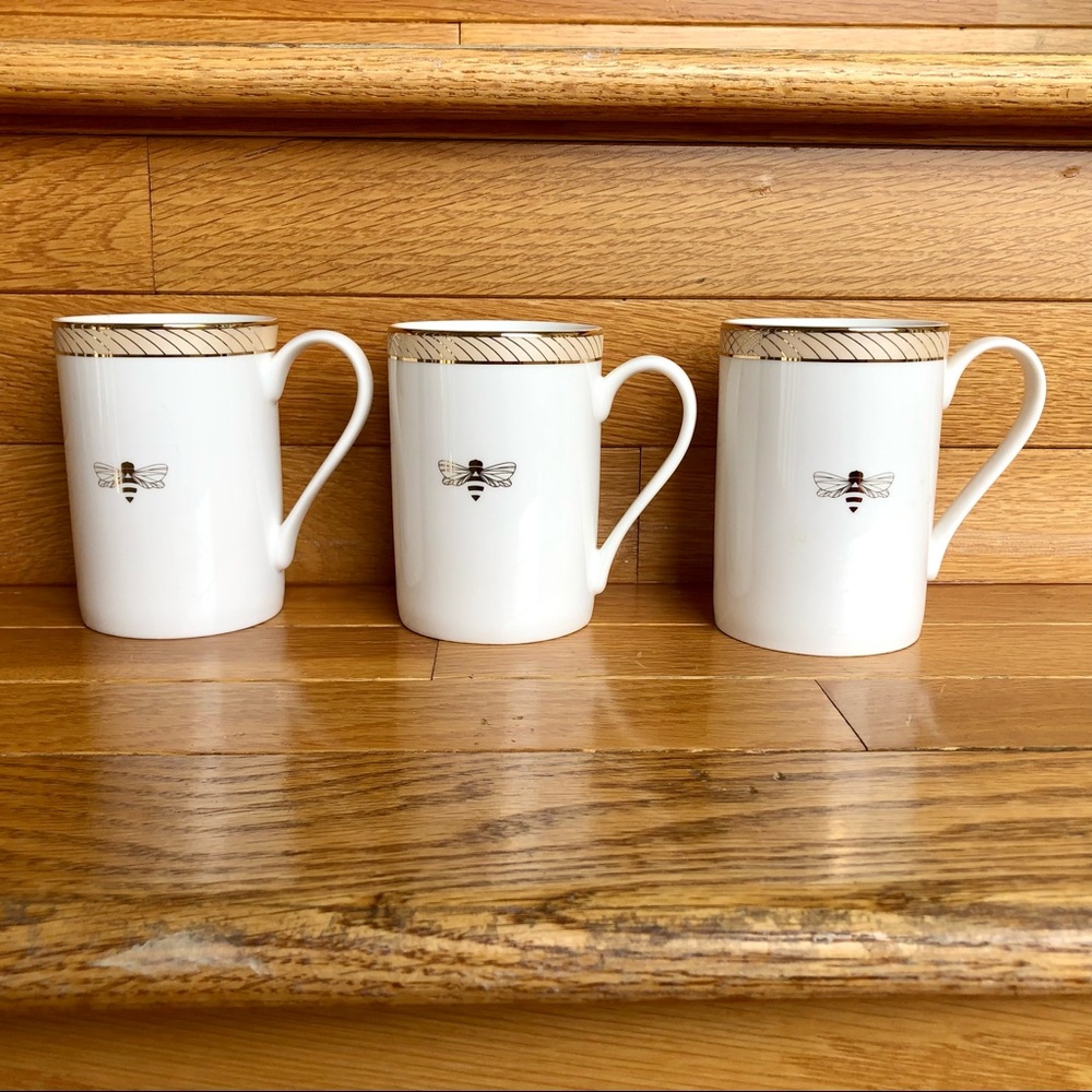 MARY KAY Golden Anniversary Bumblebee Coffee Cups
